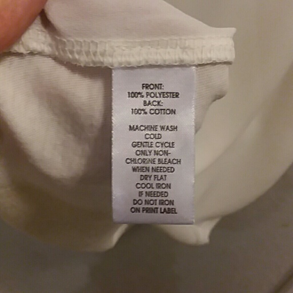 Beautiful LOFT Shell - Picture 3 of 4